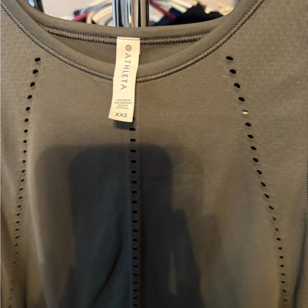Athleta Laser Cut Mesh Back Tank Top | Size XXS (oversized) | Olive Green - Picture 2 of 4